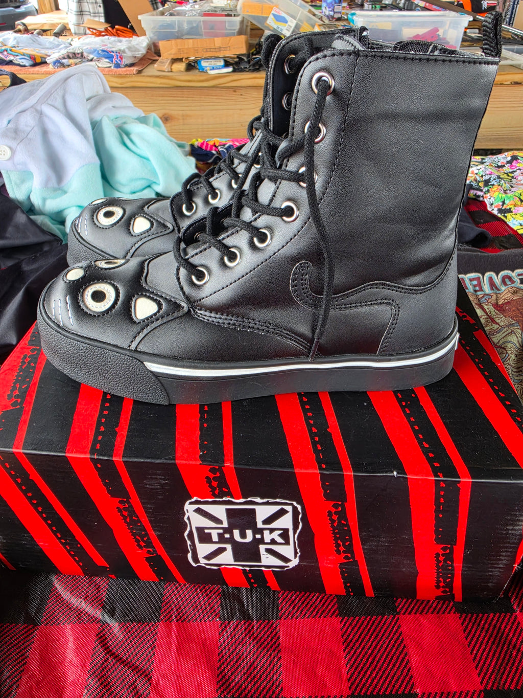 TUK Black Cat Boots Size 7
